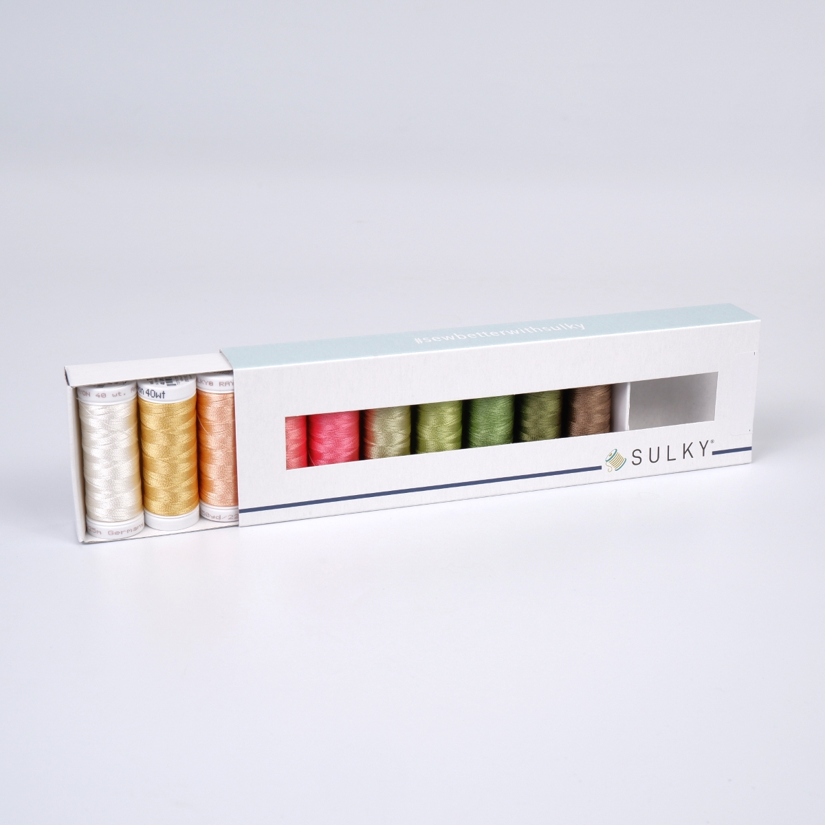 SULKY RAYON 40 - SPRINGTIME (10x 225m
Snap Spools) SULKY RAYON 40 - SPRINGTIME (10x 225m
Snap Spools)