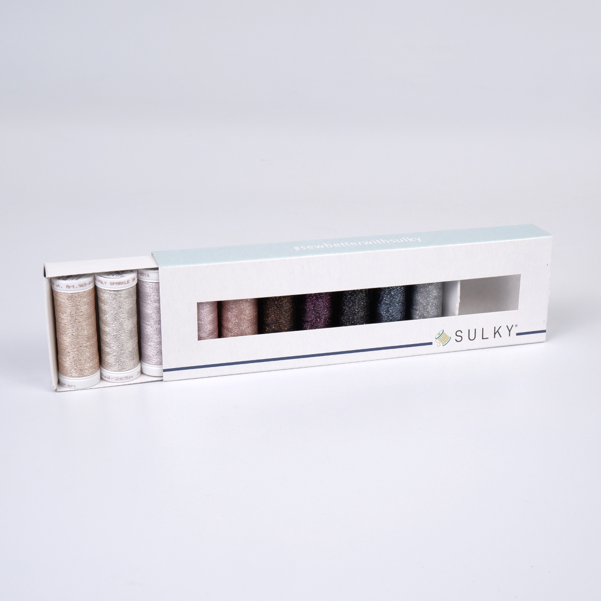SULKY POLY SPARKLE 30 - Winter (10x 265m
Snap Spulen) SULKY POLY SPARKLE 30 - Winter (10x 265m
Snap Spulen)