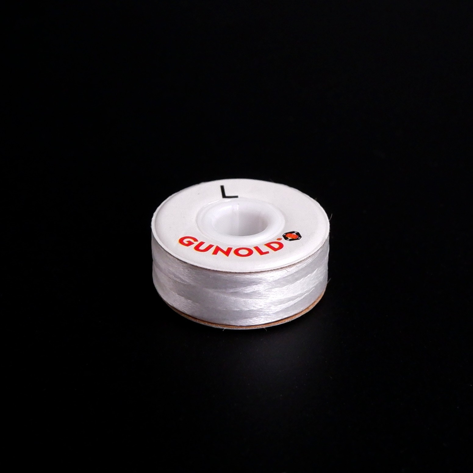 BOBBY FIL 110L white, 144 spools with core and side discs