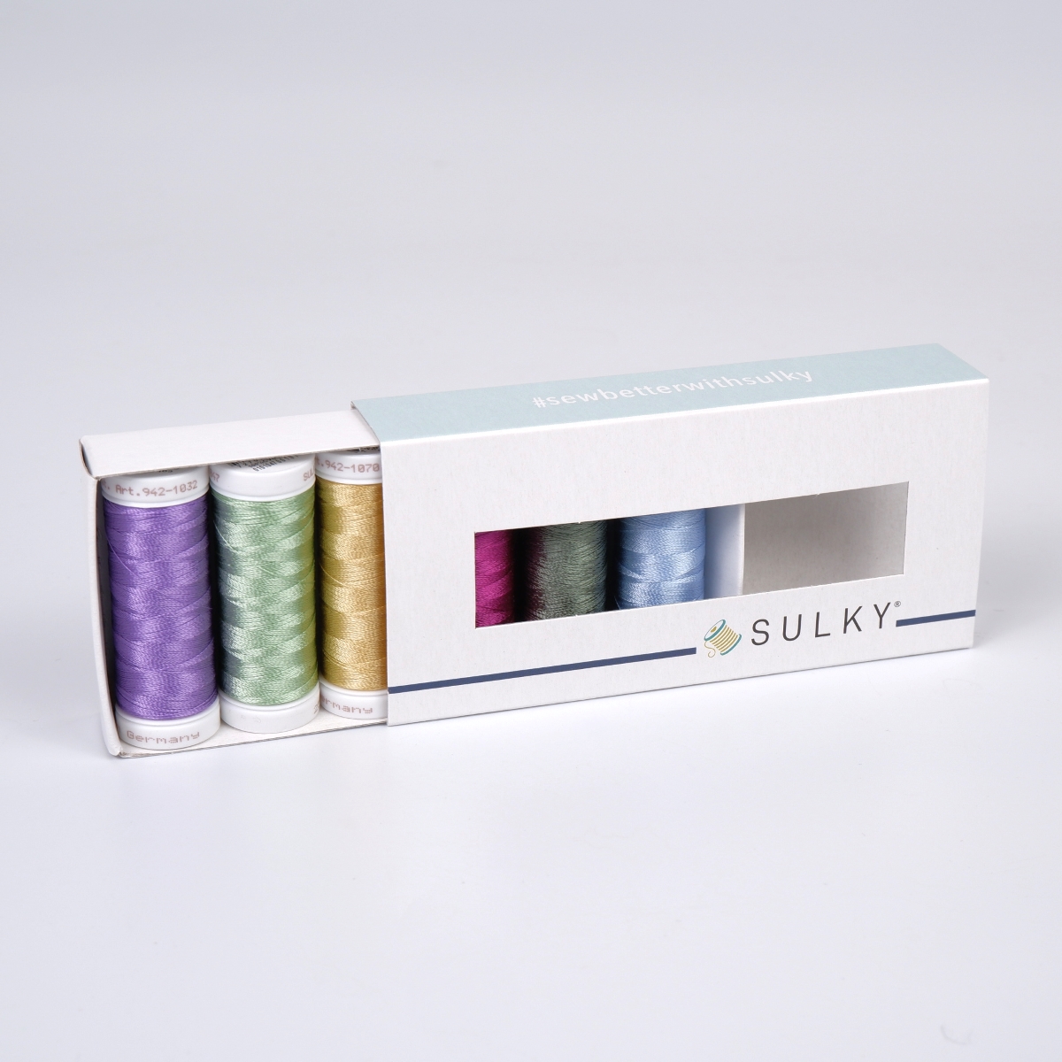 SULKY RAYON 40 - ROSEWOOD (6x 225m
Snap Spulen) SULKY RAYON 40 - ROSEWOOD (6x 225m
Snap Spulen)