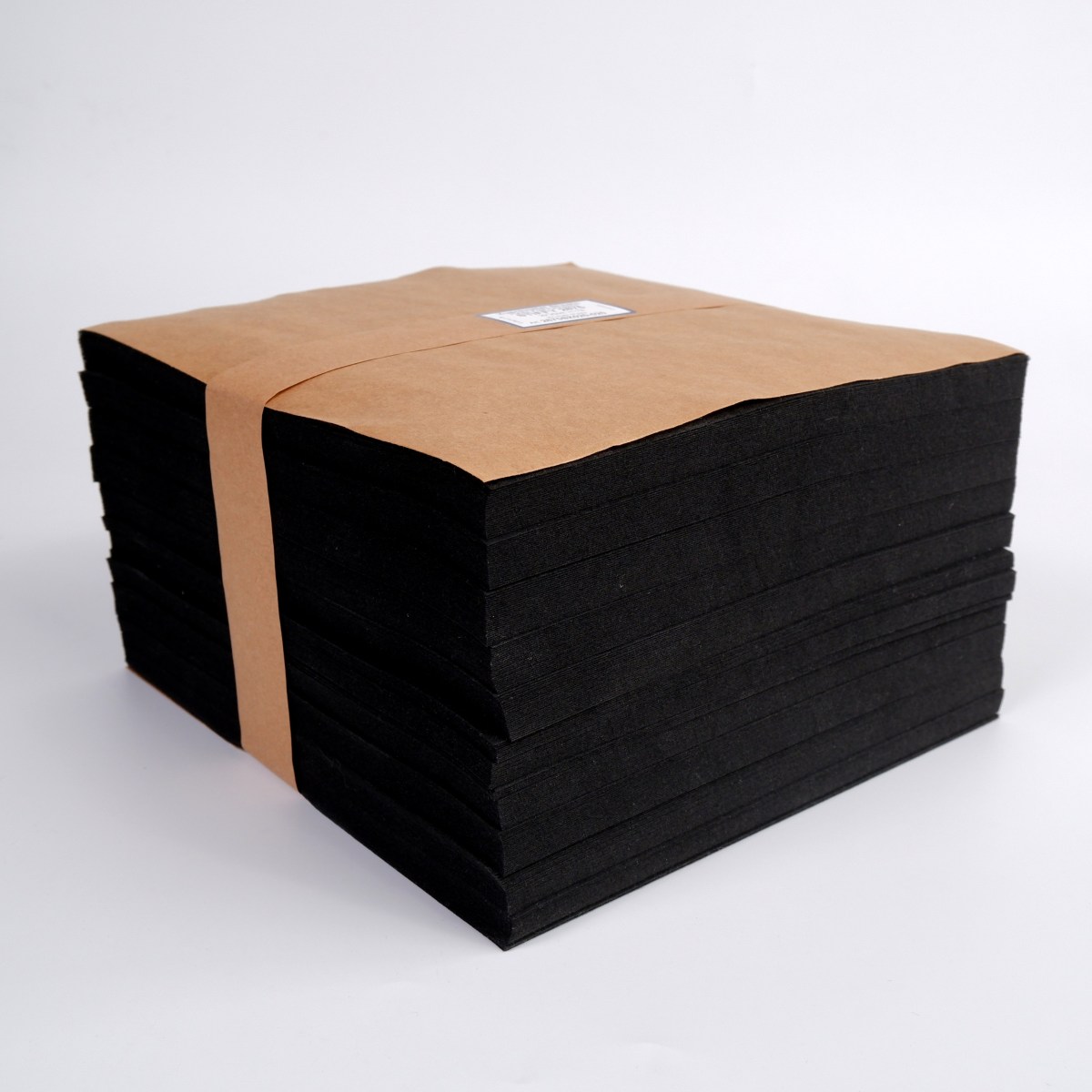 Pre-cuts - STIFFY 2675 black, 20x20cm, +/- 2%,
250 sheets